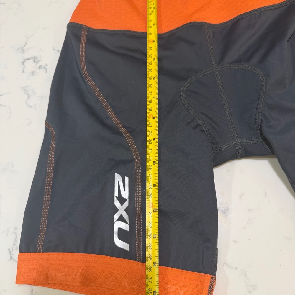 2XU woman’s cycling Shorts in Black and Orange size M. Brand new with tag. - Picture 5 of 7
